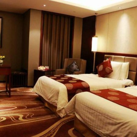 שיאן New Century Grand Hotel מראה חיצוני תמונה