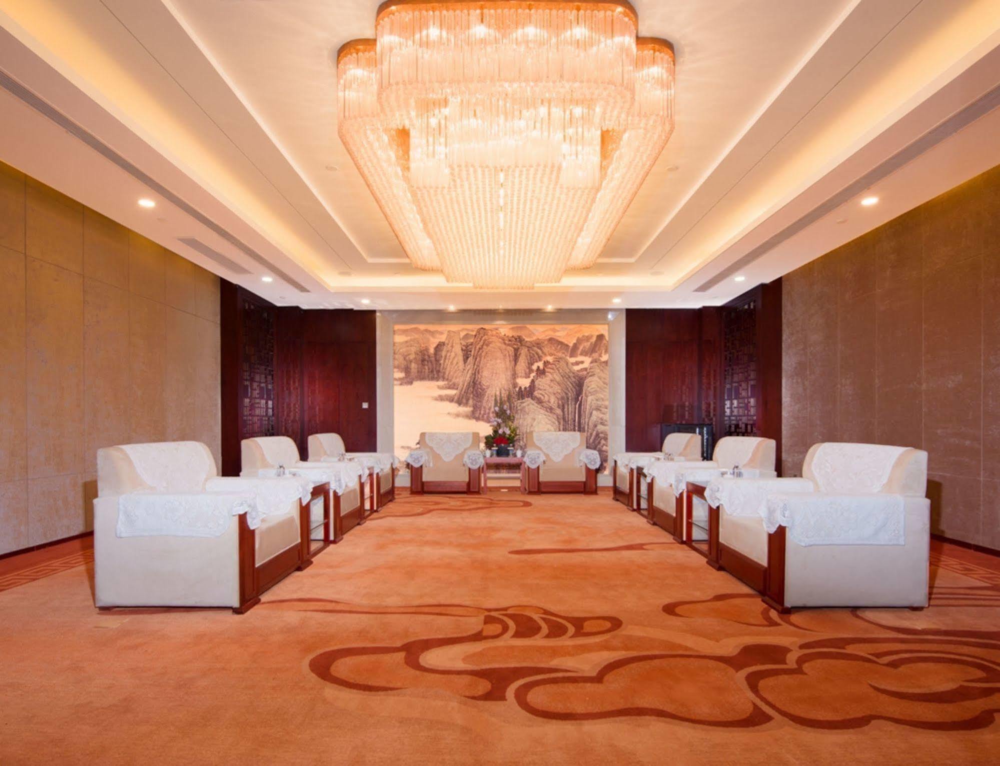 שיאן New Century Grand Hotel מראה חיצוני תמונה